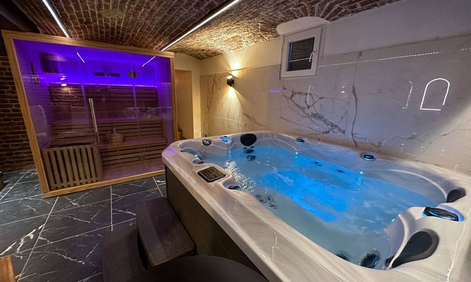Vauban - Wazemmes Apartment | Apartment-Whirlpool bath-Apartment-Street View-Le Bijou