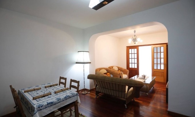 Monforte de Lemos Apartment | Apartment with 4 bedrooms in the Center of Monforte