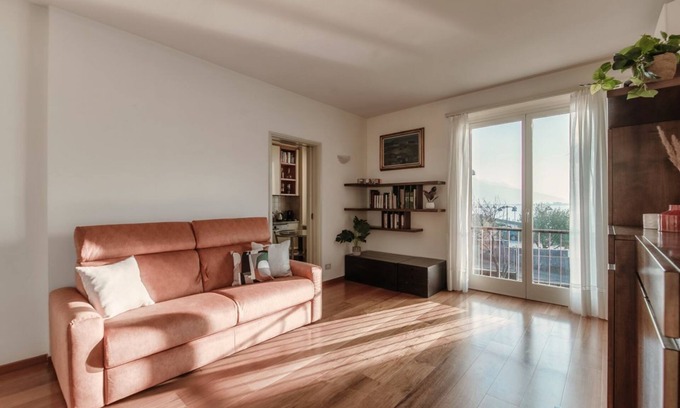 Campione d'Italia Apartment | Apartment with Lakefront Terrace (CASA COTIMA)