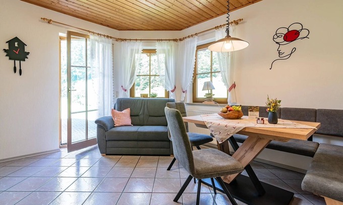 Oppenau Apartment | Apartment 'Wiesengrund' with Mountain View, Private Terrace and Wi-Fi