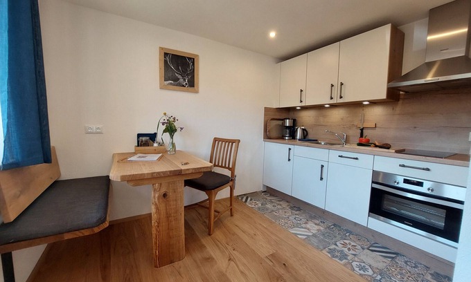 Wertach Apartment | Apartment 'Wildschütz' with Shared Terrace, Shared Garden and Wi-Fi
