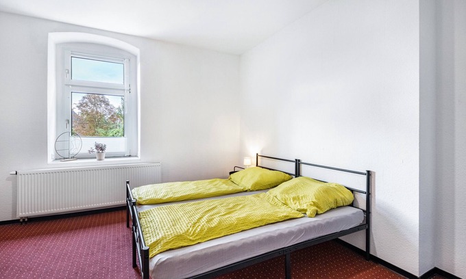 Osmarsleben Apartment | Apartment 'Wipperblick' with Private Garden and Wi-Fi