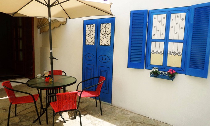 Old Town Apartment | Apartment with backyard