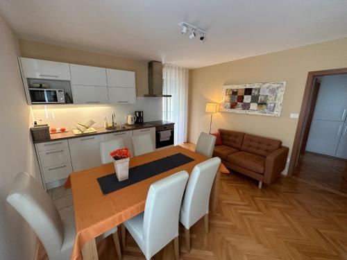 Bovec Apartment | Apartment with balcony Hiša Brdo 48