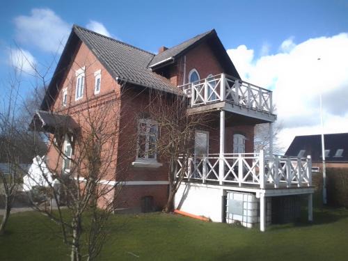 Hojer Apartment | Apartment with balcony in villa Hojer