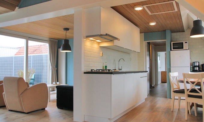 Callantsoog Apartment | Apartment with breakfast, beach and center within walking distance.