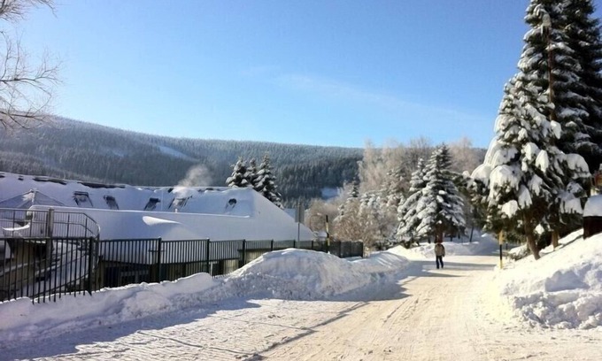 Oberwiesenthal Apartment | Apartment with Keilbergblick upscale amenities. Now also with WiFi.