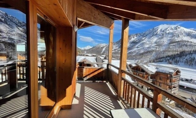 Montgenevre Apartment | Apartment with magnificent view in Le Hameau des Airelles