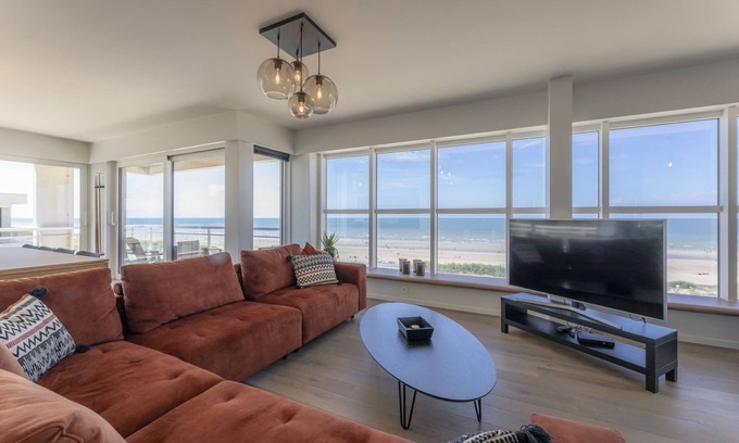 Koksijde-Bad Apartment | Apartment with panoramic sea view in De Panne