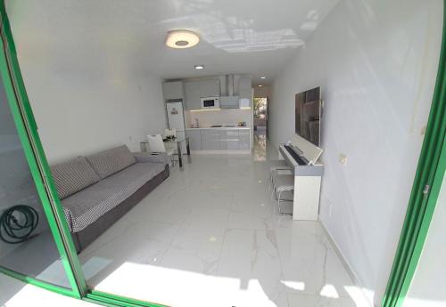 Playa del Aguila Apartment | apartment with sea view