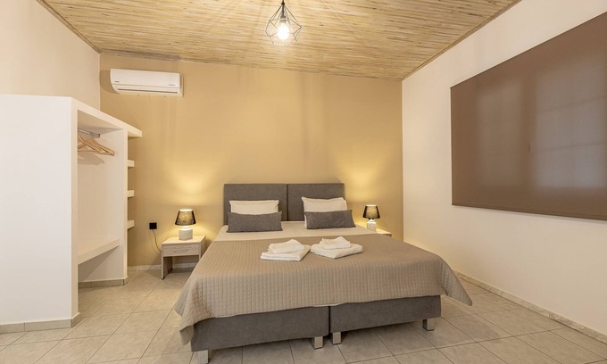 Agios Sostis Apartment | Apartment with Sea View