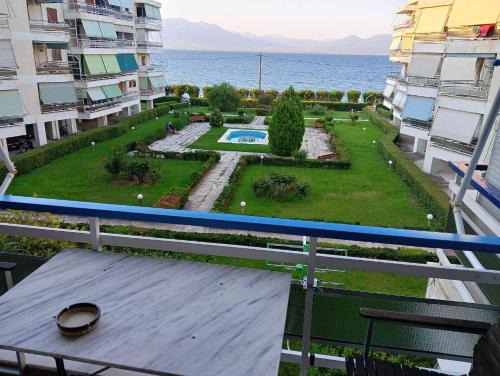 Oropos Apartment | Apartment with sea view