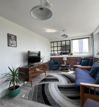South Hampstead Apartment | Apartment with stuning city views close to center