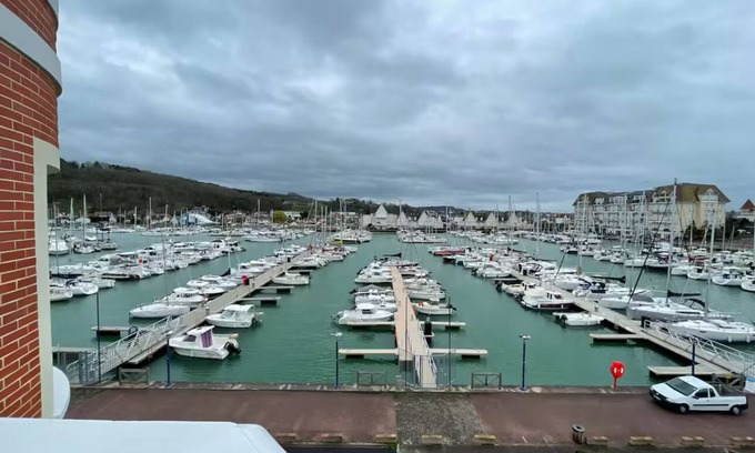 Port Guillaume Apartment | Apartment with terraces overlooking Port Guillaume - 5 min walk to the sea