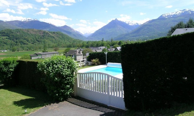Ayzac-Ost Apartment | Apartment with terrace on property with heated swimming pool