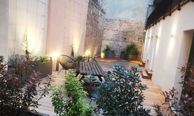 Capitole Apartment | Apartment with terrace and air-conditioning for 6 people -hyper centre-.