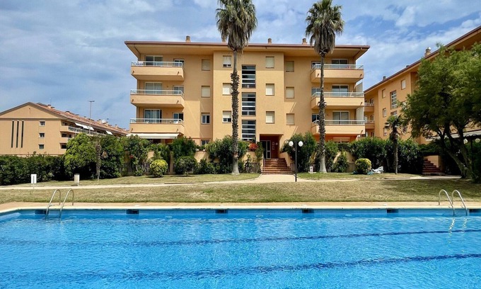 Mas Pinell Apartment | Apartment with two rooms near sea beach