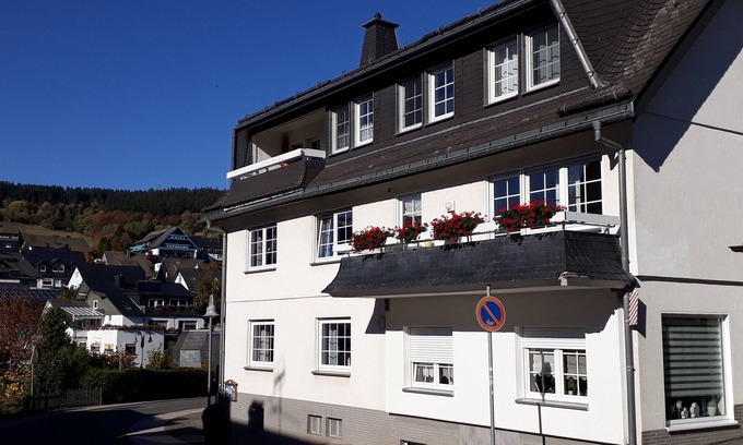 Ortsmitte Apartment | Apartment 'Zentrum Zum Kurgarten' with Mountain View, Balcony and Wi-Fi
