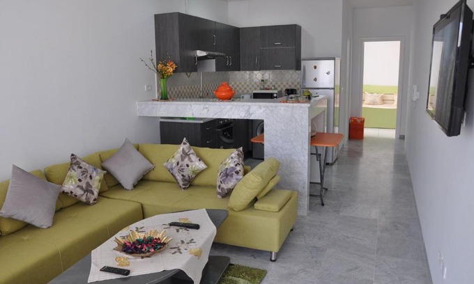 Hiboun Apartment | Apartment zone touristique 80 m beach free wifi