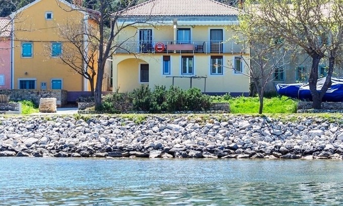 Veli Rat Apartment | Apartment Zvonko, (16323), Veli Rat, hr