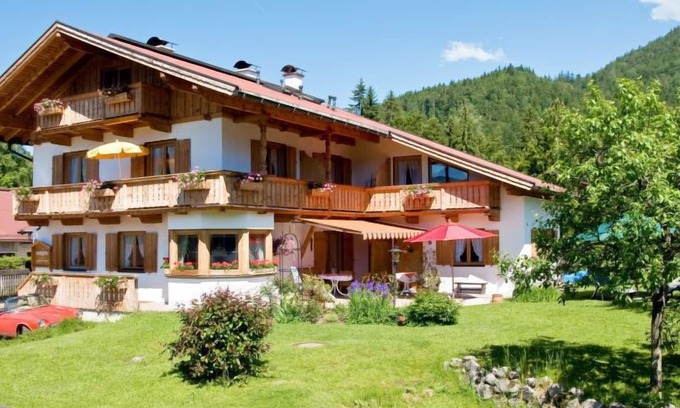 Blindau Apartment | Apartment Zwerchenberg in Reit im Winkl - 2 persons, 1 bedrooms