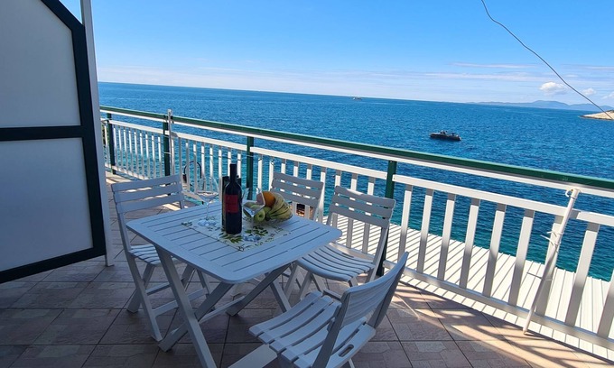 Milna Apartment | Apartments Ana i Ante (95131-A1) - Milna - island Hvar