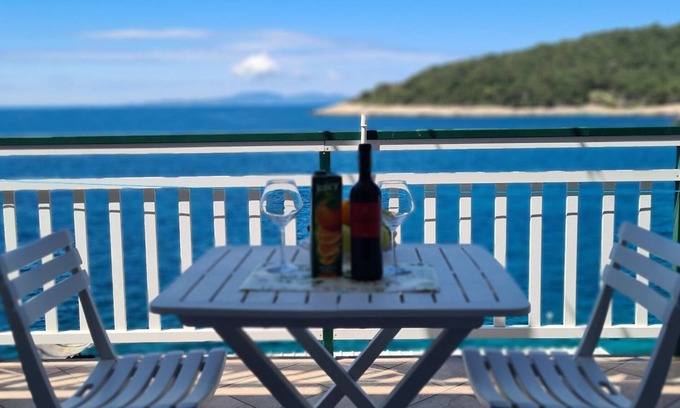 Milna Apartment | Apartments Ana i Ante (95131-A2) - Milna - island Hvar