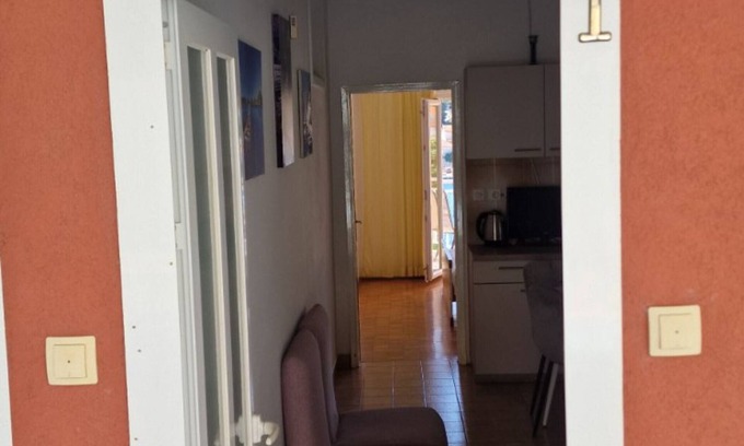 Brna Apartment | Apartments Bleuš - One Bedroom Apartment with Balcony and See View 2