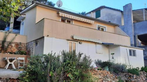Cove Basina (Jelsa) Apartment | Apartments by the sea Basina, Hvar - 9673