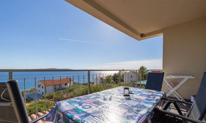 Zavala Apartment | Apartments Ena (33981-A3) - Zavala - island Hvar