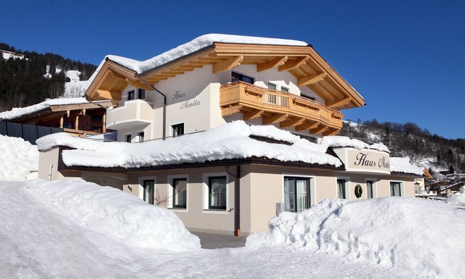Moosen Apartment | Apartments in a sunny, prime location, right next to 2 cable car valley stations