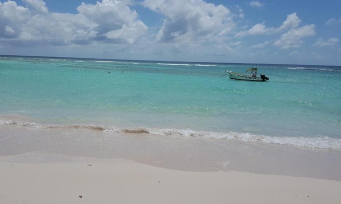 Saint Lawrence Apartment | Apartments in Bridgetown, Barbados