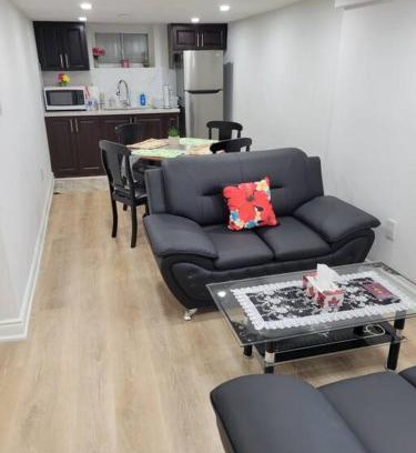 Topham Park Apartment | Apartments in Toronto, Canada