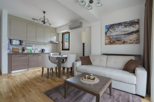 Babin do Apartment | Apartments LORA Jadranskij put