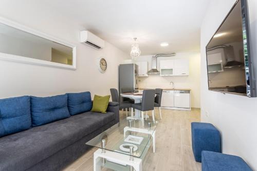 Znjan Apartment | Apartments Luce and Antonio