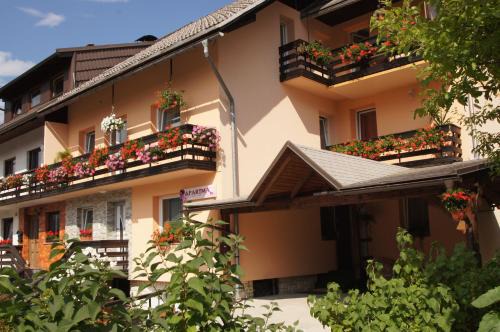 Bohinjska Bistrica Apartment | Apartments Mencinger