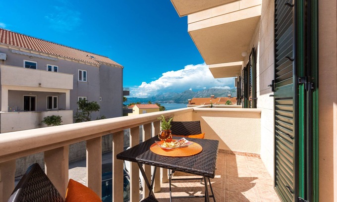 Cavtat Apartment | Apartments & Rooms Cina- One Bedroom Apartment with Balcony and Sea View