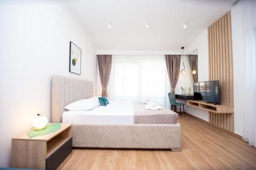 Maini House | Apartments Sirena - Modern stay with free parking