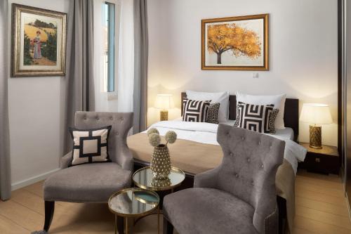 Split Apartment | Apartments Studios 81