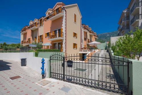 Bol Apartment | Apartments Vallum