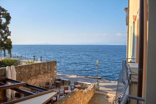 Torri del Benaco Apartment | ApartmentsGarda - Residenza Dei Navigatori
