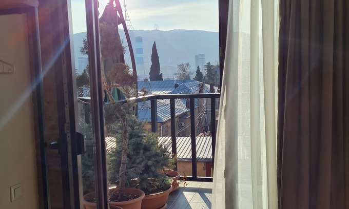 Chugureti Condo | ApartTen SunBath Teracce