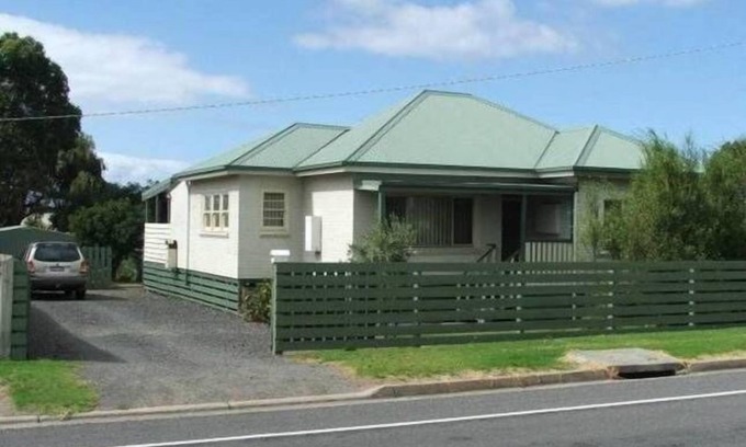 Apollo Bay House | Apollo Bay Getaway - 4 brm House