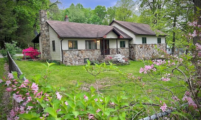 Mill Run House | Appalachian Mountain Inn~2 miles to Ohiopyle