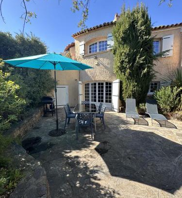 La Londe-les-Maures Apartment | Appart 4/6 personnes, jardin, terrasse, vue mer
