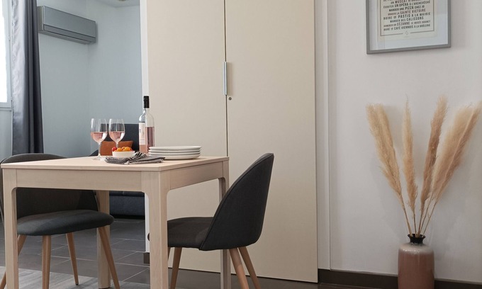 Mazarin Quarter Apartment | Appart Aix Mazarin - T2 air-conditioned flat in the historic centre