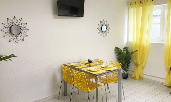 Lourdes Apartment | Appart Atena 50 m2, parking, proche Sanctuaire.