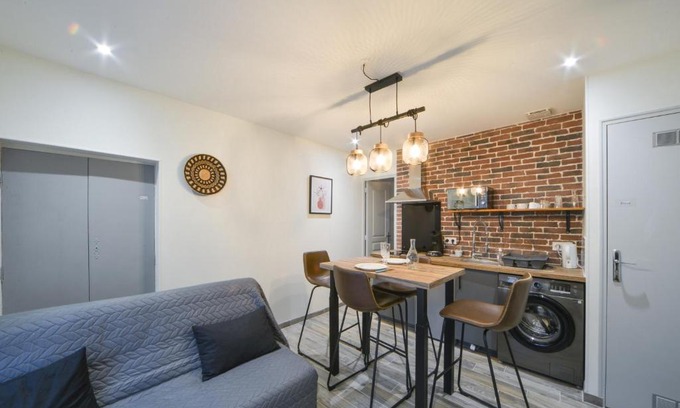 Bourges Apartment | Appart Bambou rdc - parking gratuit- Netflix