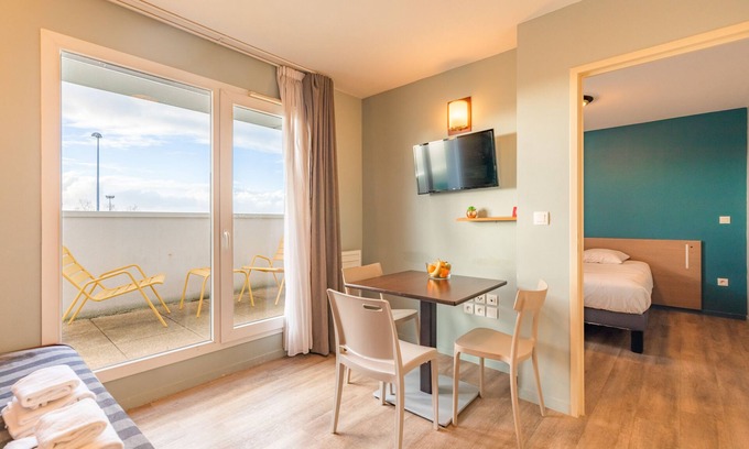 La Roche-sur-Yon Apartment | Appart'City Classic La Roche sur Yon Centre