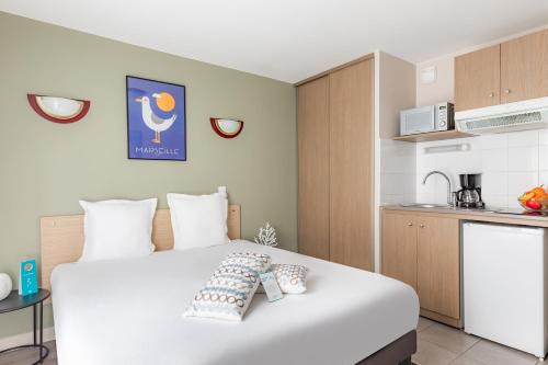 Euromed - La Joliette Apartment | Appart'City Classic Marseille Euromed